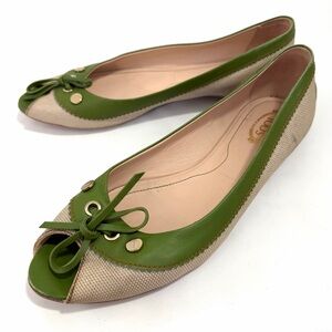 Tod’s Peep Toe Flats Slip On Women’s Shoes Size 9 Green Beige